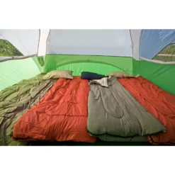 Coleman Evanston™ Screened 6-Person Tent 12 Coleman Evanston™ Screened 6-Person Tent -Coleman 2000007825 Interior JB10
