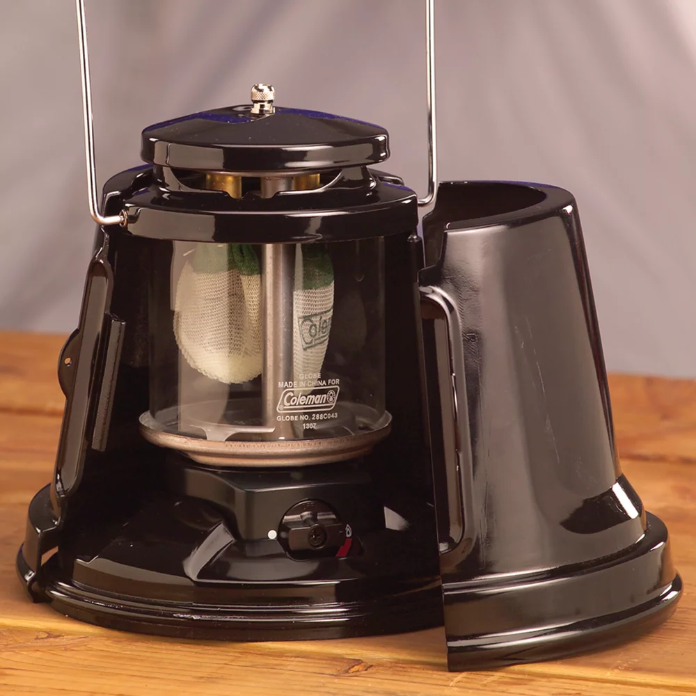 Coleman QuickPack™ Deluxe Propane Lantern 4 Coleman QuickPack™ Deluxe Propane Lantern - Image 2